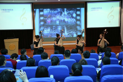 上海大學2017年校園開放日暨本科招生咨詢會成功舉辦